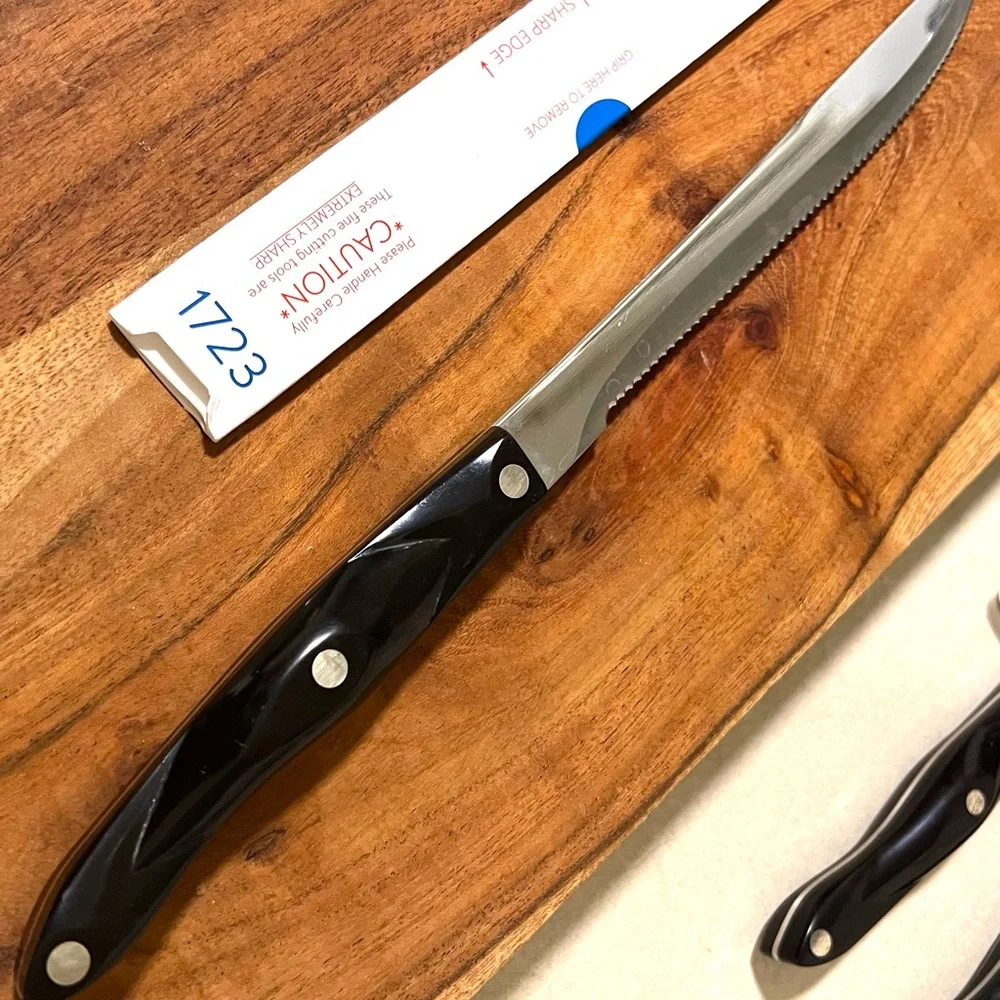 CUTCO 9” 1723 KB Carver Factory Reburbished Sharpened Serrated Brown